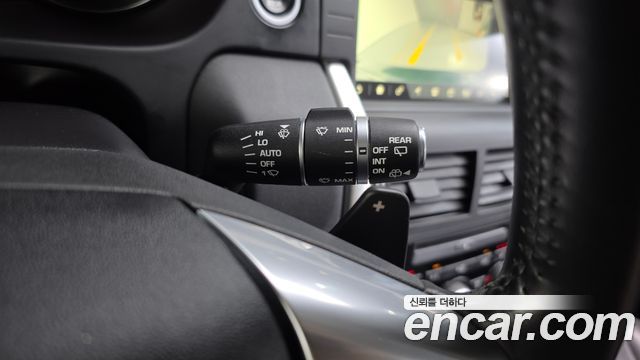 Land Rover Discovery Sport 2017 — photo 24