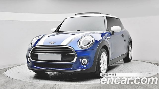 Mini Cooper 2021 — photo 1