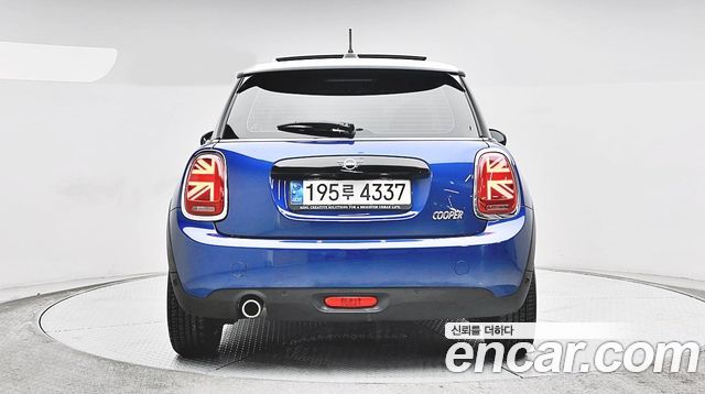 Mini Cooper 2021 — photo 3