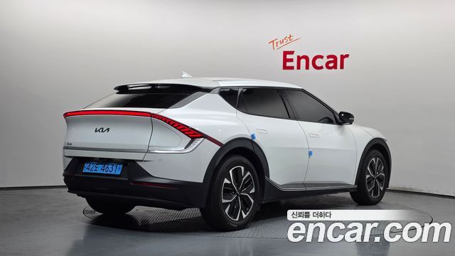 Kia EV6 2022 — photo 2