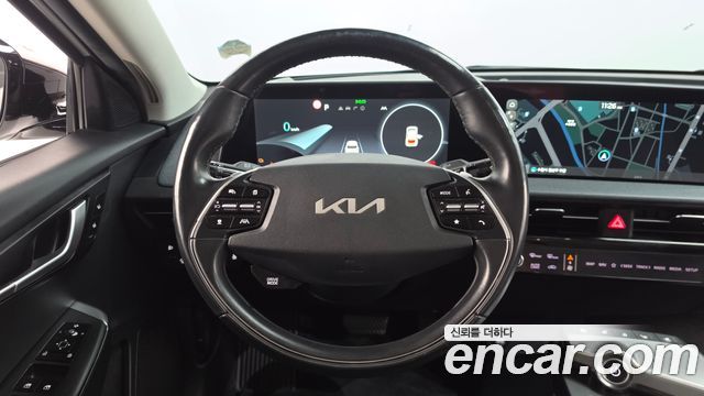Kia EV6 2022 — photo 18