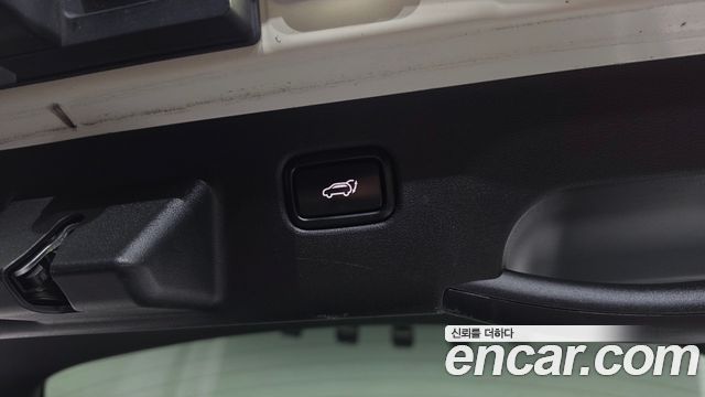 Kia EV6 2022 — photo 22