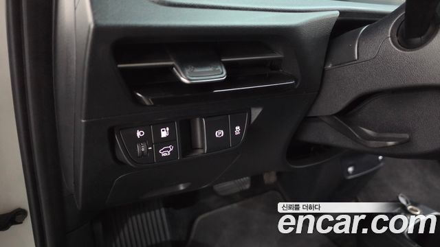 Kia EV6 2022 — photo 25