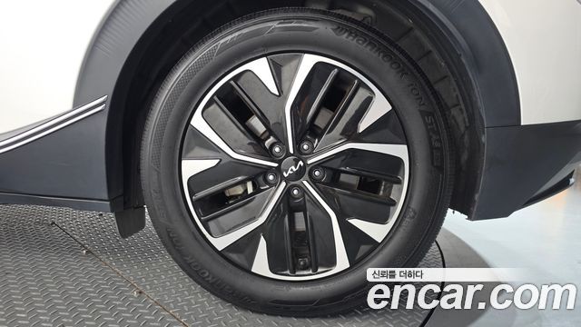 Kia EV6 2022 — photo 7