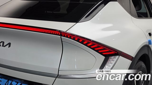 Kia EV6 2022 — photo 9