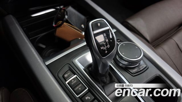 BMW X5 2018 — photo 9