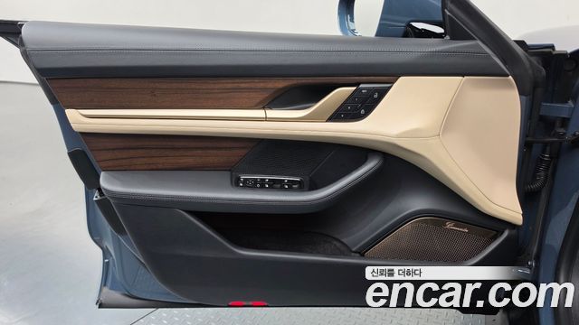Porsche Taycan 2025 — photo 14