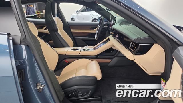 Porsche Taycan 2025 — photo 16
