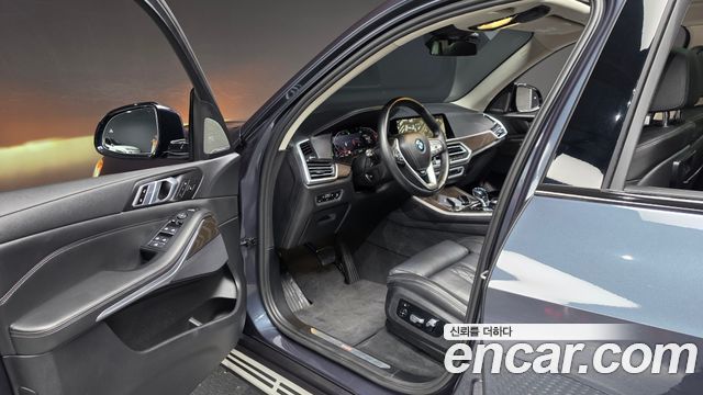 BMW X5 2022 — photo 13