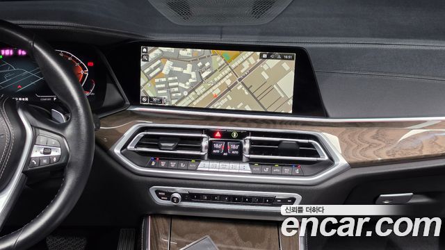 BMW X5 2022 — photo 20