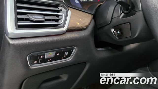 BMW X5 2022 — photo 22