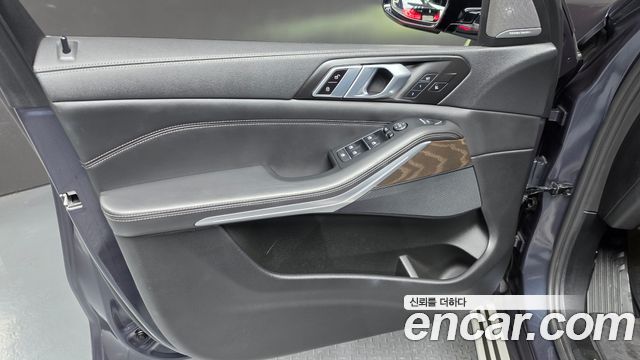 BMW X5 2022 — photo 14