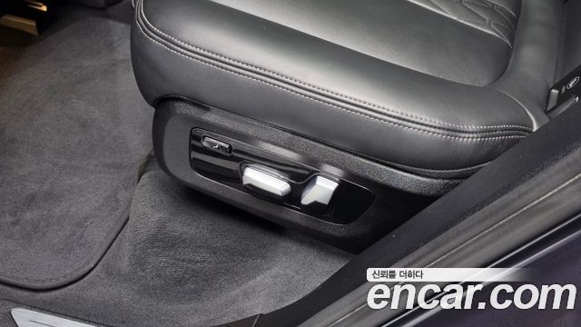 BMW X5 2022 — photo 30