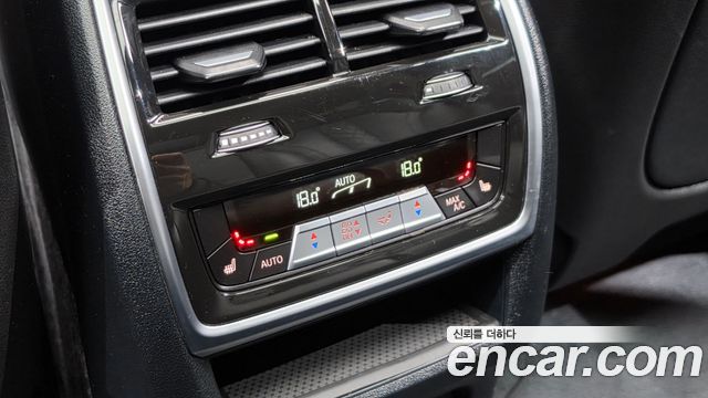 BMW X5 2022 — photo 31