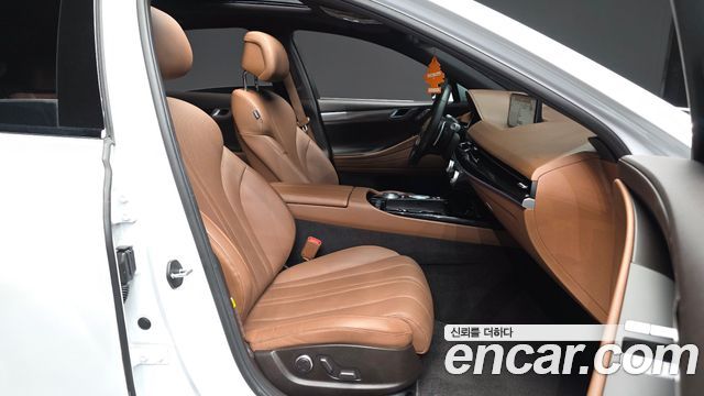 Genesis G80 2022 — photo 17
