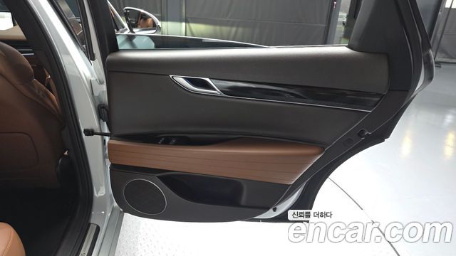 Genesis G80 2022 — photo 15