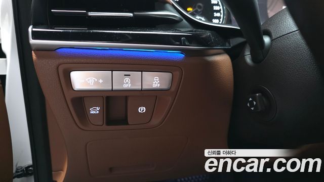 Genesis G80 2022 — photo 29