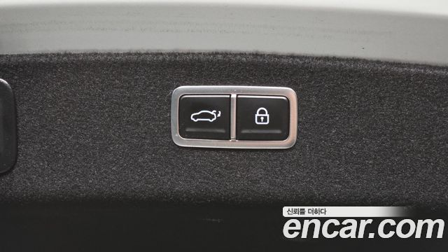 Genesis G80 2022 — photo 30