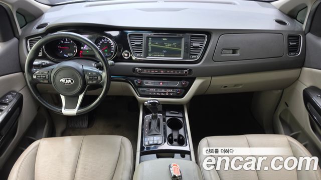 Kia Canival 2016 — photo 7