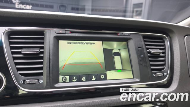Kia Canival 2016 — photo 16