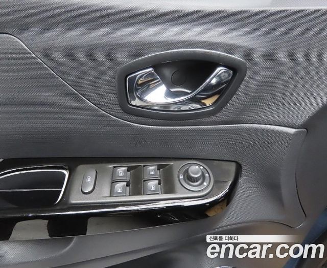 Renault Korea QM3 2015 — photo 11