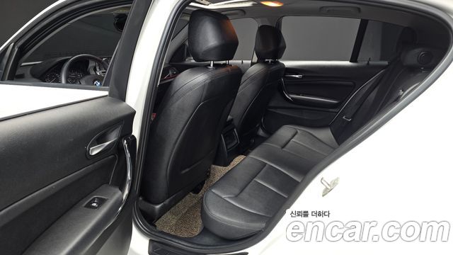 BMW 1-Series 2016 — photo 11