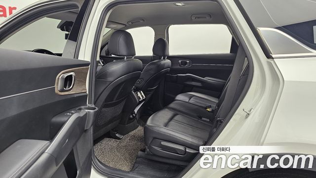 Kia Sorento 2021 — photo 16