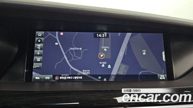 Genesis G90 2019 — photo 14