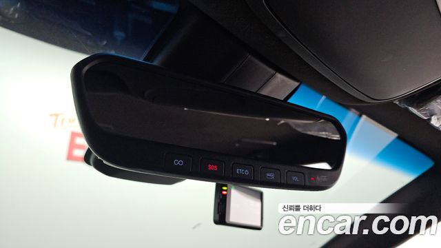 Genesis G90 2019 — photo 17