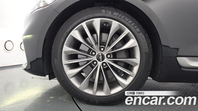 Kia K9 2022 — photo 5