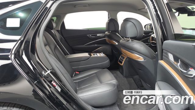 Kia K9 2022 — photo 17