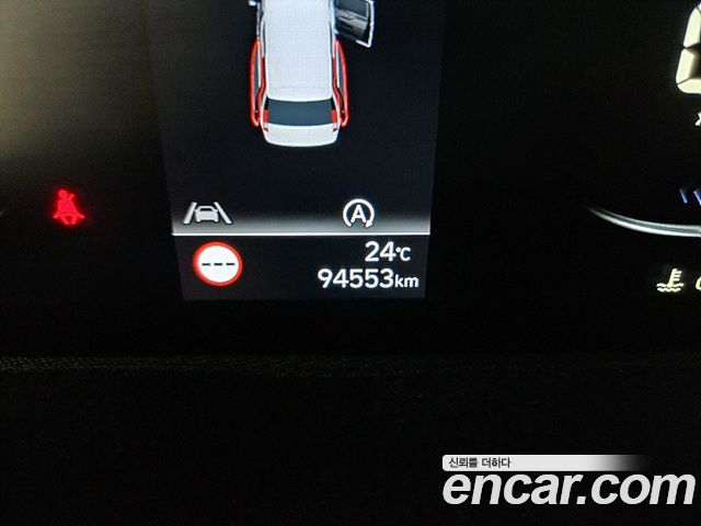 Hyundai Staria 2023 — photo 11