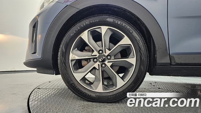 Kia Stonic 2018 — photo 5