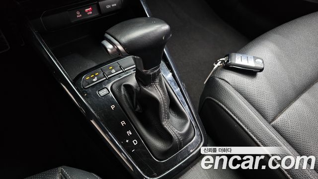 Kia Stonic 2018 — photo 12