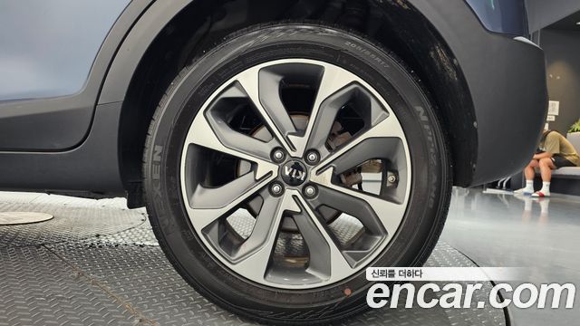 Kia Stonic 2018 — photo 7