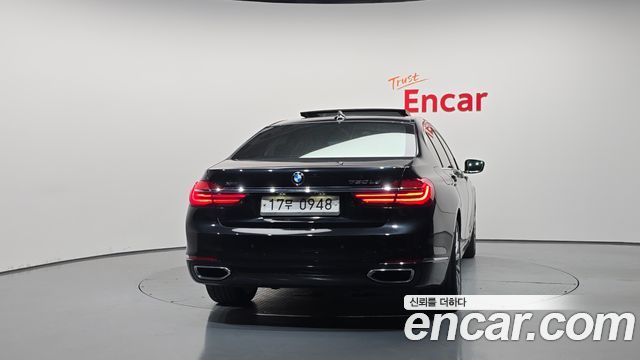 BMW 7-Series 2016 — photo 4