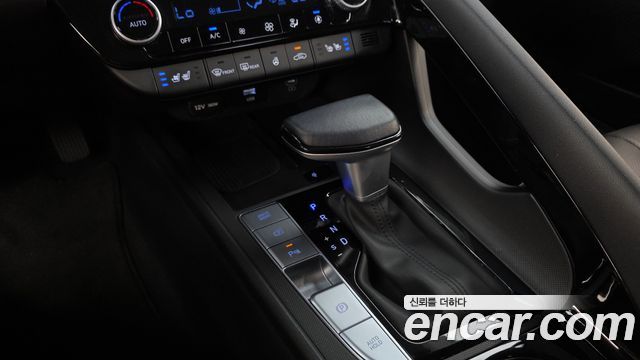 Hyundai AVANTE 2024 — photo 12