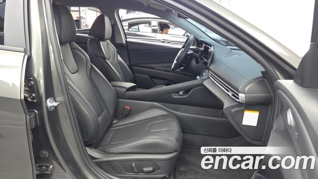 Hyundai AVANTE 2024 — photo 17