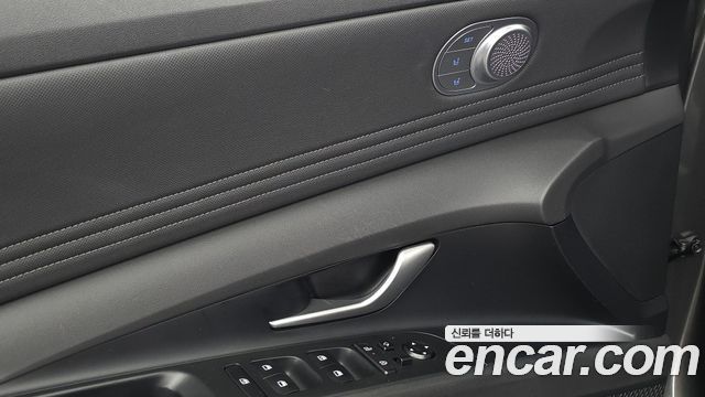 Hyundai AVANTE 2024 — photo 30