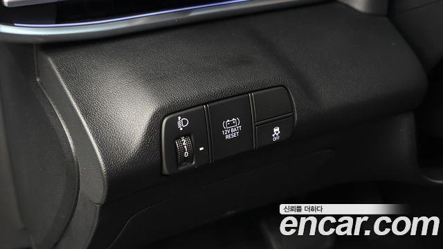Hyundai AVANTE 2024 — photo 32