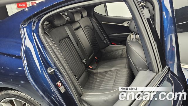 Genesis G70 2019 — photo 17