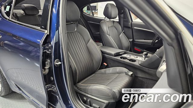 Genesis G70 2019 — photo 18