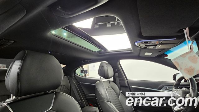 Genesis G70 2019 — photo 24