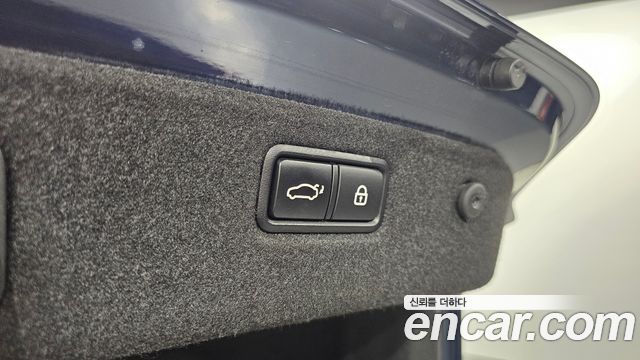 Genesis G70 2019 — photo 26