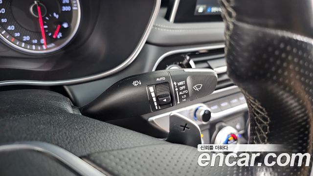 Genesis G70 2019 — photo 30