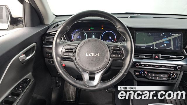 Kia Niro 2023 — photo 13