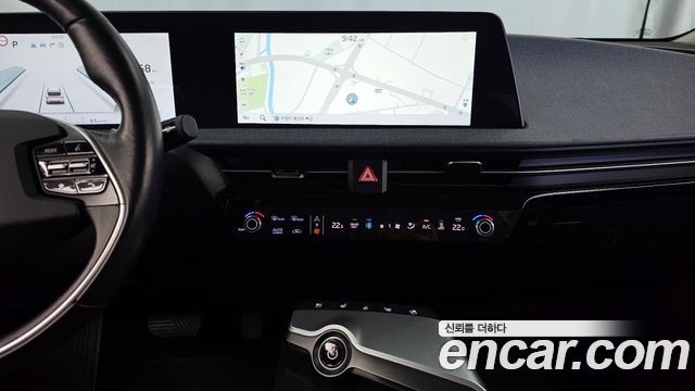Kia EV6 2022 — photo 21