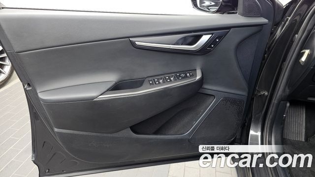 Kia EV6 2022 — photo 14