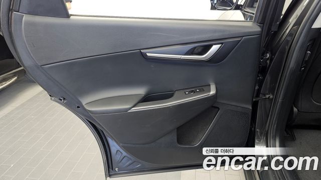 Kia EV6 2022 — photo 15
