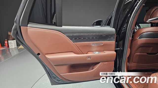 Genesis G90 2022 — photo 15